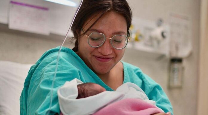 Clínica 48 del IMSS en León, cuenta con personal y equipo obstétrico altamente calificado