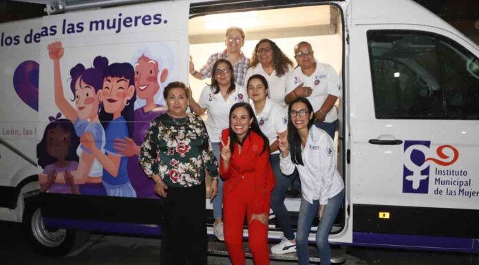 LEÓN | Entrega Ale Gutiérrez primera unidad móvil de “Mujer a Salvo”