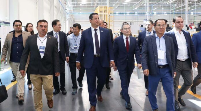 Inaugura Gobernador planta de HIHO Wheel en Guanajuato