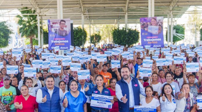 Preside Libia Dennise entrega de apoyos del programa “Trabajemos juntos” en León