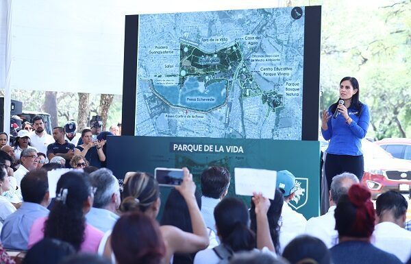 Presenta Ale Gutiérrez otro nuevo parque para León