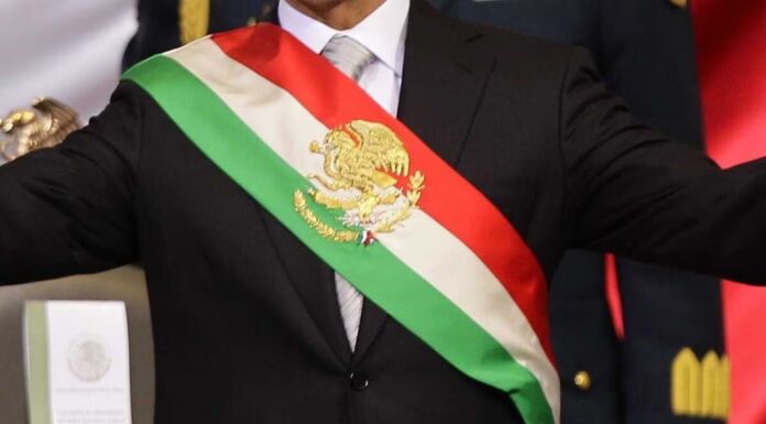 ¿AMLO senador? Morena propone pase directo de expresidentes de México al Senado ¿AMLO senador? Morena propone pase directo de expresidentes de México al Senado