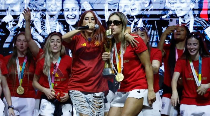 La RAE dice… ¿’campeonas’ o ‘campeones’? La RAE dice… ¿'campeonas’ o ‘campeones’?