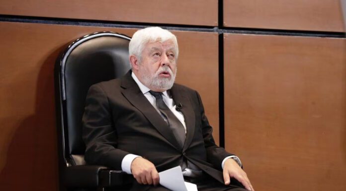 Maussan cabildea en Senado reforma para que se reconozca vida extraterrestre Maussan cabildea en Senado reforma para que se reconozca vida extraterrestre