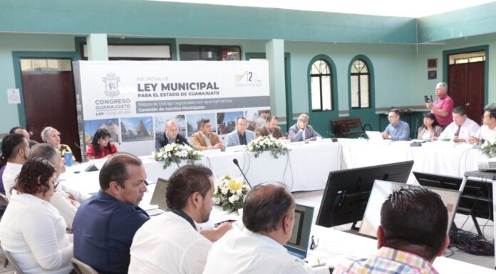 Diputados dialogan con representantes municipales en el sur de Guanajuato