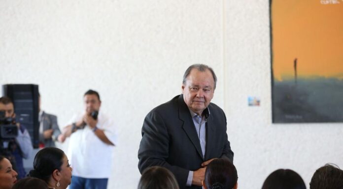 Reciben en Casa Legislativa exposición en el marco del 51 FIC