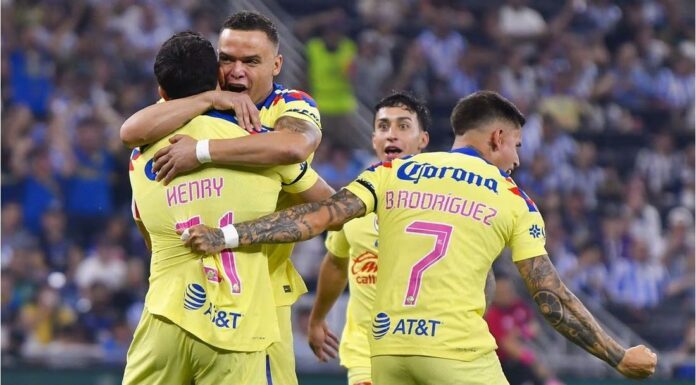 América golea a Rayados y es más líder que nunca en la Liga MX América golea a Rayados y es más líder que nunca en la Liga MX