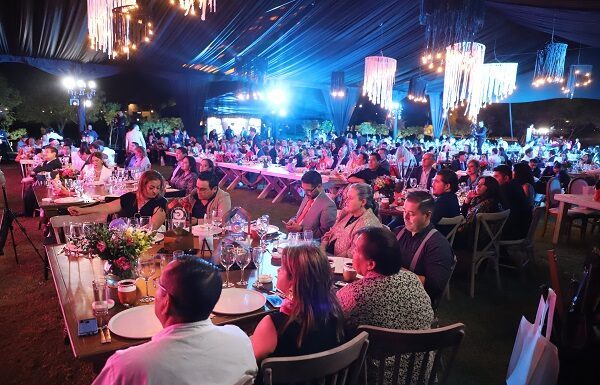 Cocineras tradicionales y chefs guanajuatenses crean magia de sabor en cena de gala