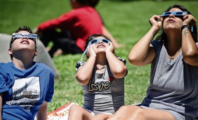 ¿Cómo explicar el eclipse solar anular a los niños?