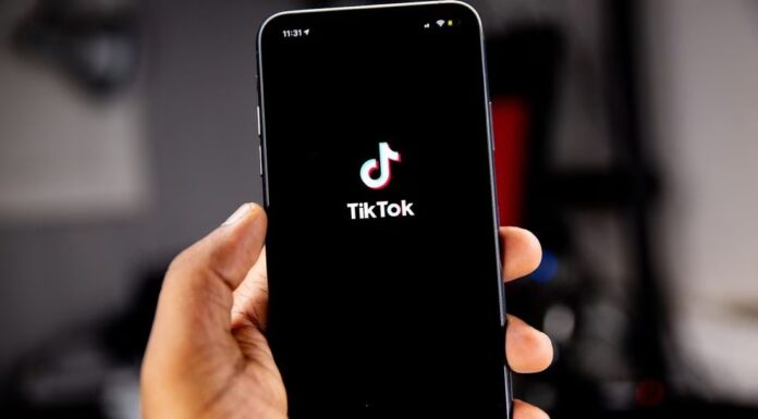 ¿Detectaste un tag o reto viral peligroso? Esto hace TikTok al respecto ¿Detectaste un tag o reto viral peligroso? Esto hace TikTok al respecto