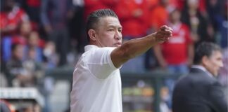 Oficial, Nacho Ambríz deja el club León Nacho Ambriz ha dejado de ser el entrenador del Toluca