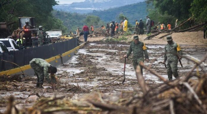 Reabren la Autopista del Sol en ambos sentidos, tras paso de “Otis” Reabren la Autopista del Sol en ambos sentidos, tras paso de "Otis"