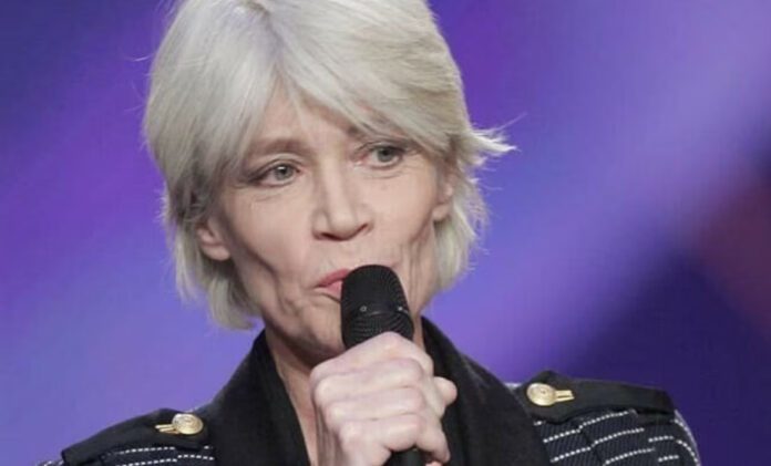 La cantante Françoise Hardy, enferma de cáncer, aboga por la eutanasia: desea morir pronto