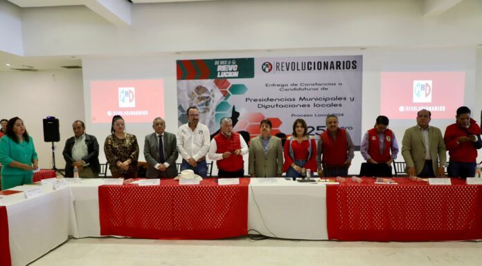 Entrega PRI de Guanajuato constancias para candidatos, ¿Quién son?