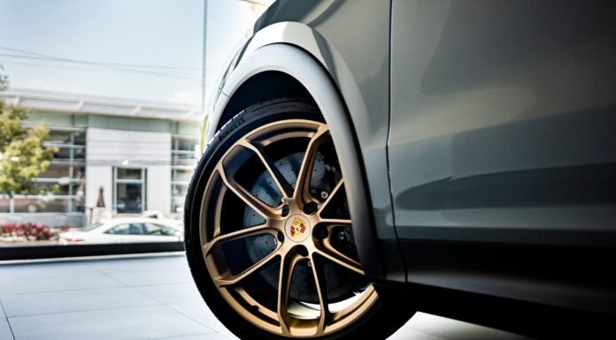 Crece venta de autos de súper lujo en León