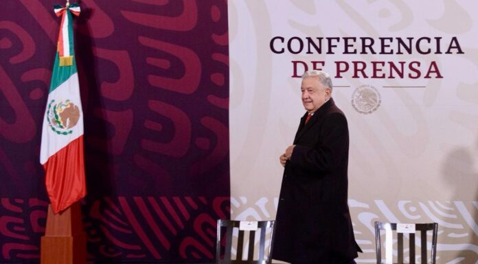 Oposición asegura que reformas constitucionales de AMLO son un distractor