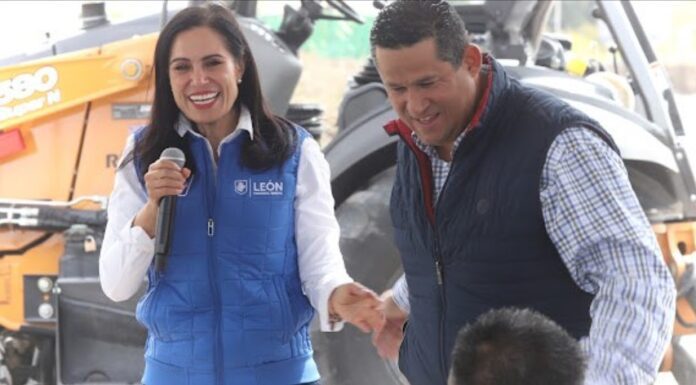 Supervisan obras estatales que beneficiarán conectividad de León