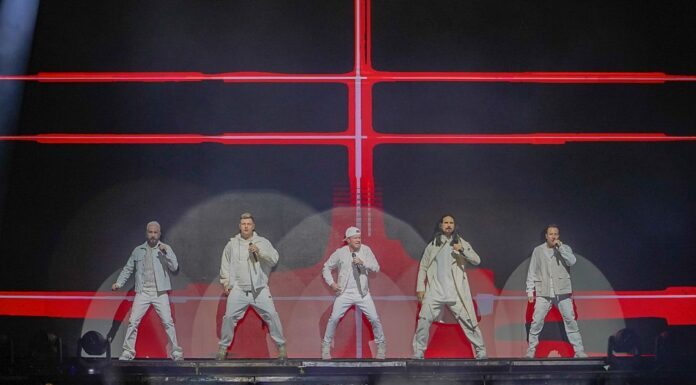 Back Street Boys revive los 90 en el Foro Mazda de León