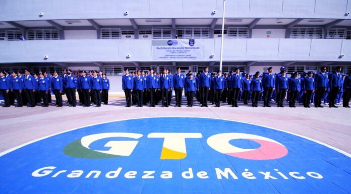 Cadetes del Bachillerato Bivalente Militarizado de Irapuato reciben ascensos
