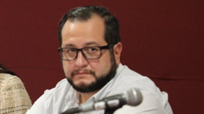 Hijo de AMLO denuncia filtración de número telefónico