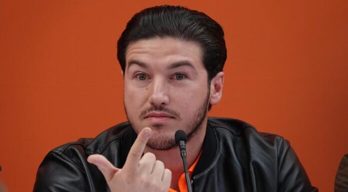 El Tribunal Electoral sanciona a Samuel García por actos anticipados de campaña