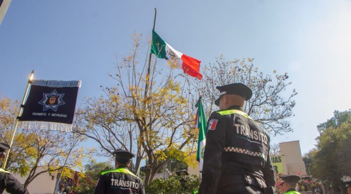 Enaltece el Gobierno Sanmiguelense valores cívicos de la bandera de México