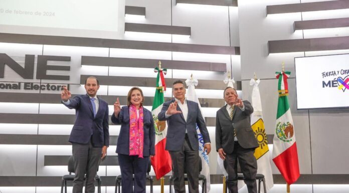 Formaliza Xóchitl Gálvez registro como candidata a la Presidencia de la República ante el INE