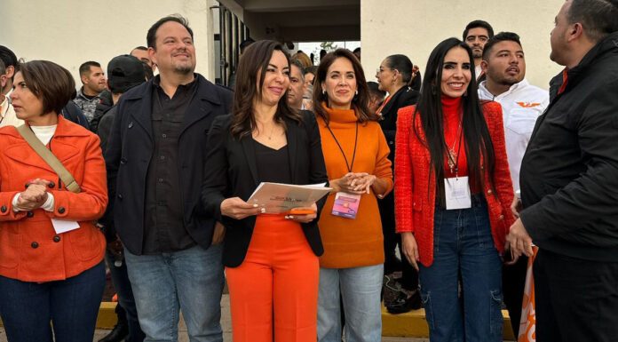 Se registra en IEEG Yulma Rocha como candidata a gubenatura