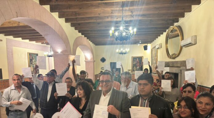 Beto Loya abandona Morena y se va con Libia y Samantha