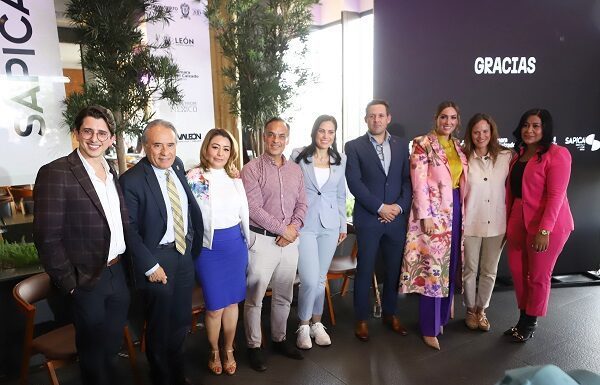 Da bienvenida Ale Gutiérrez a edición 50 de SAPICA