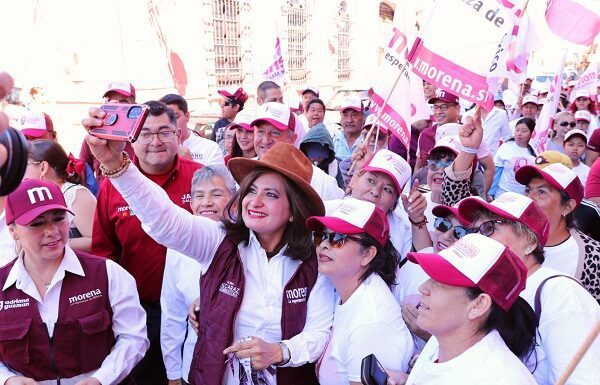 Ofrece Alma Alcaraz préstamos y créditos para impulsar industria textil