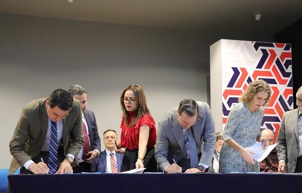 Acuerda La Salle Bajío promover participación integral en próximas elecciones