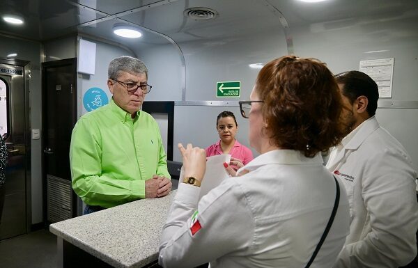 Doctor Vagón se suma a la atención de salud en Silao