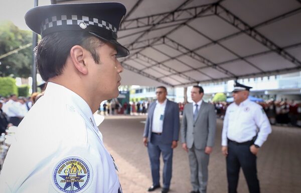 Equiparán a policías municipales de León con más armas: Jorge Lona