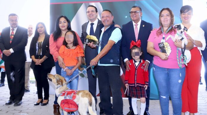 Reconoce municipio de León labor de Marcos Agulera