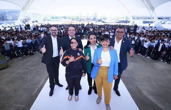 Motivan a jóvenes leoneses a estudiar ciencias y tecnologías