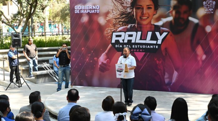Celebran con rally Día del Estudiante