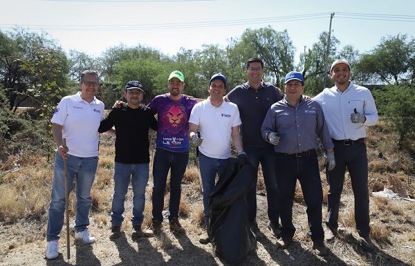 Se suman leoneses para mantener limpios ríos y arroyos