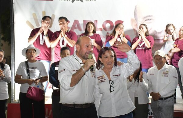 Respaldan vecinos de colonias populares a Carlos García