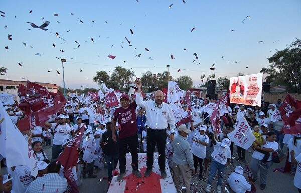 Refrendan apoyo a Carlos García en zona rural