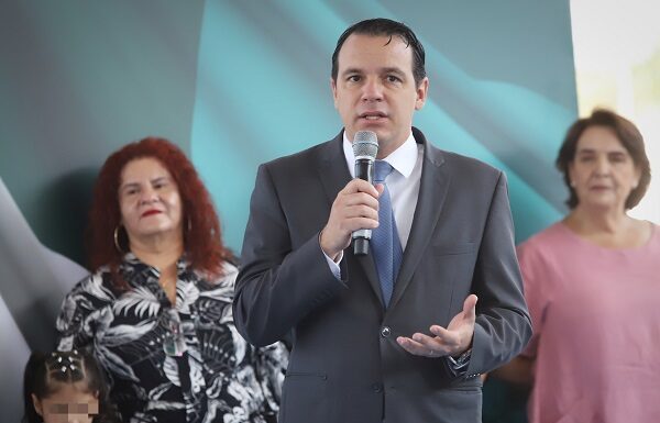 Destaca Jorge Jiménez Lona participación de padres en la construcción de un mejor León