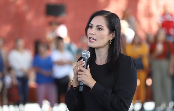 Retoma Ale Gutiérrez gobierno en León tras lograr reelección