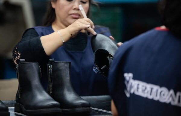 Celebra CICEG freno oficial competencia desleal en sector calzado