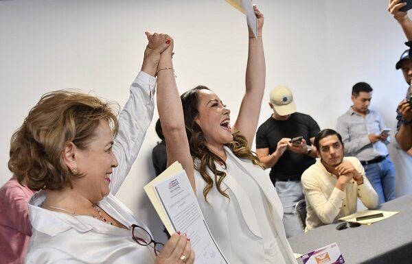 Recibe Samantha Smith constancia de alcaldesa electa en la capital