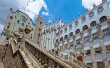 UG abre la ventana del arte, cine y música