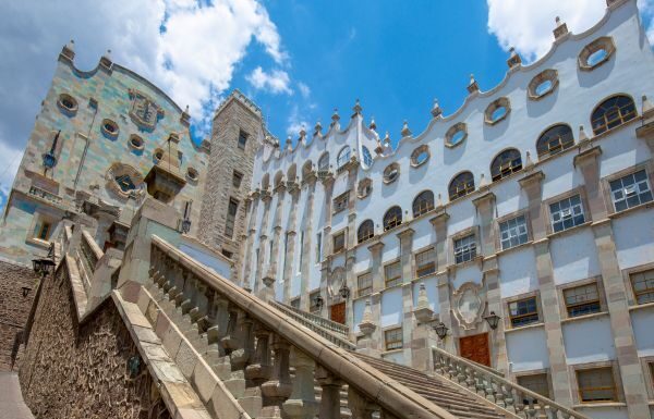 Vacuna es el mejor escudo ante sarampión: UG