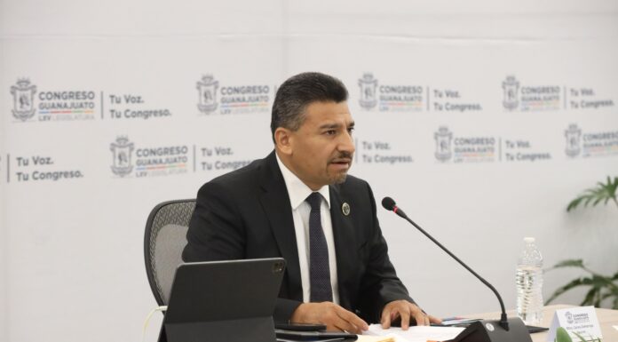 Renuncia Carlos Zamarripa a la Fiscalía de Guanajuato
