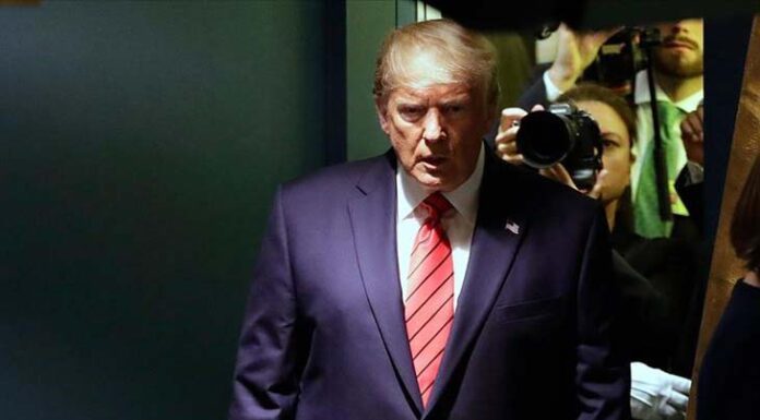 Anuncia Trump aranceles de 30 por ciento a productos mexicanos