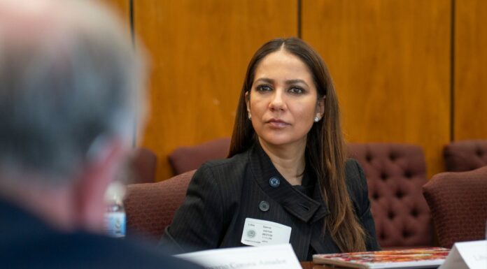 Refrenda Libia Dennise compromiso con migrantes y sus familias