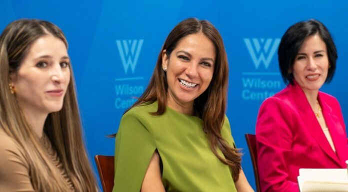 Concluye Libia Dennise gira por Estados Unidos